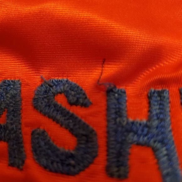 Vintage 1970s Washington Capitals jacket - Picture 7 of 13